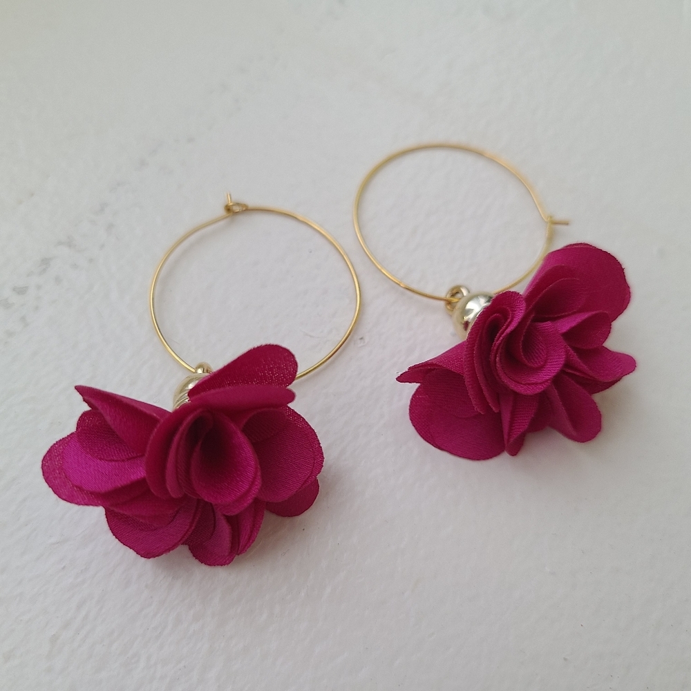 Floral hoop earrings